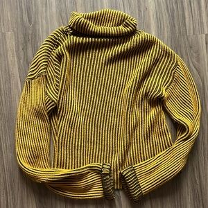 M/L Nasty Gal knit turtleneck